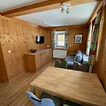 Neuwalder Apartment *